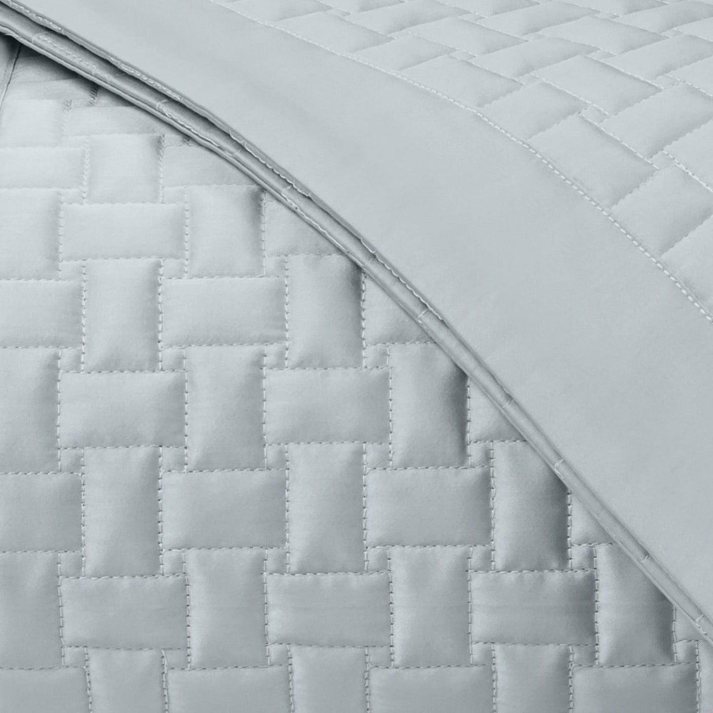 Home Treasures Wicker Quilted Bedding Swatch Blue/Gray Fine Linens