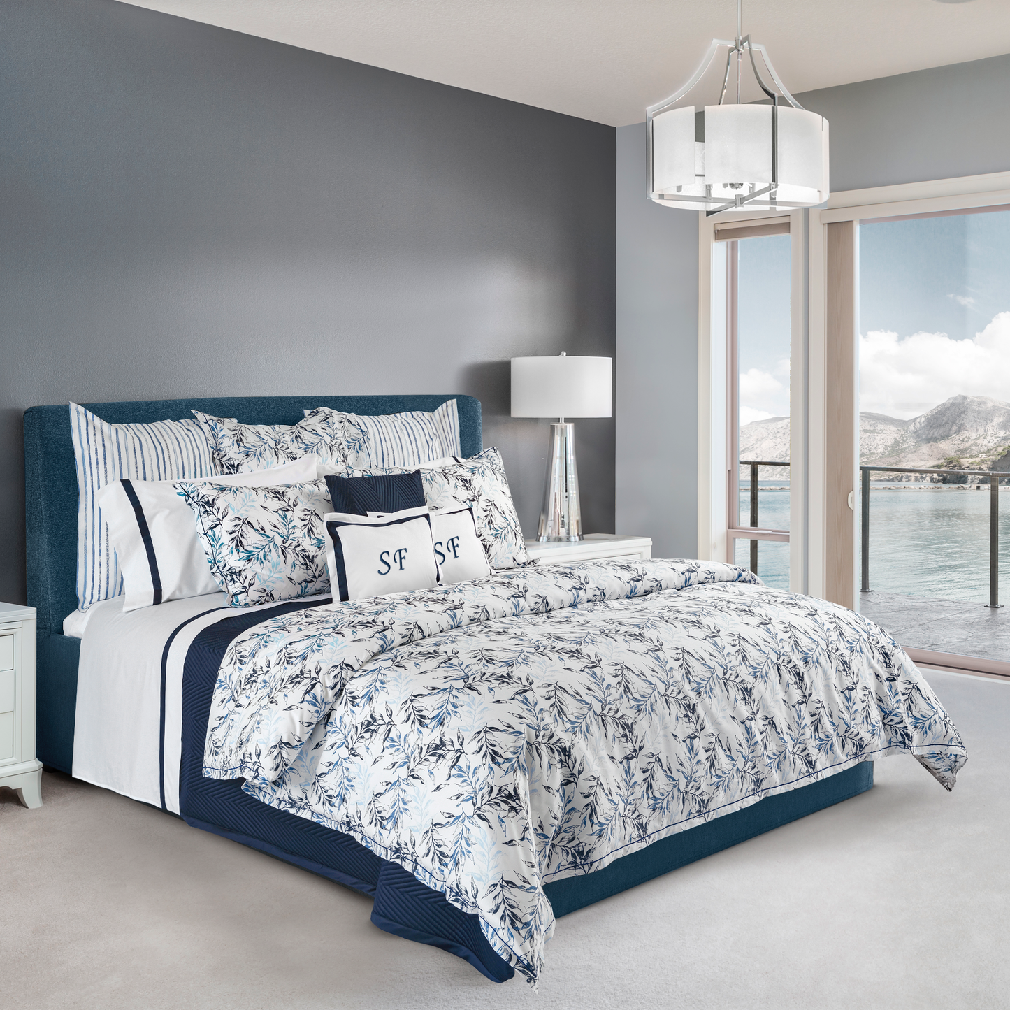 Full Bed Dressed in Blue Signoria Natura Bedding