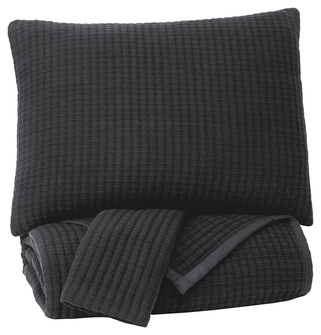 Thornam Queen Coverlet Set