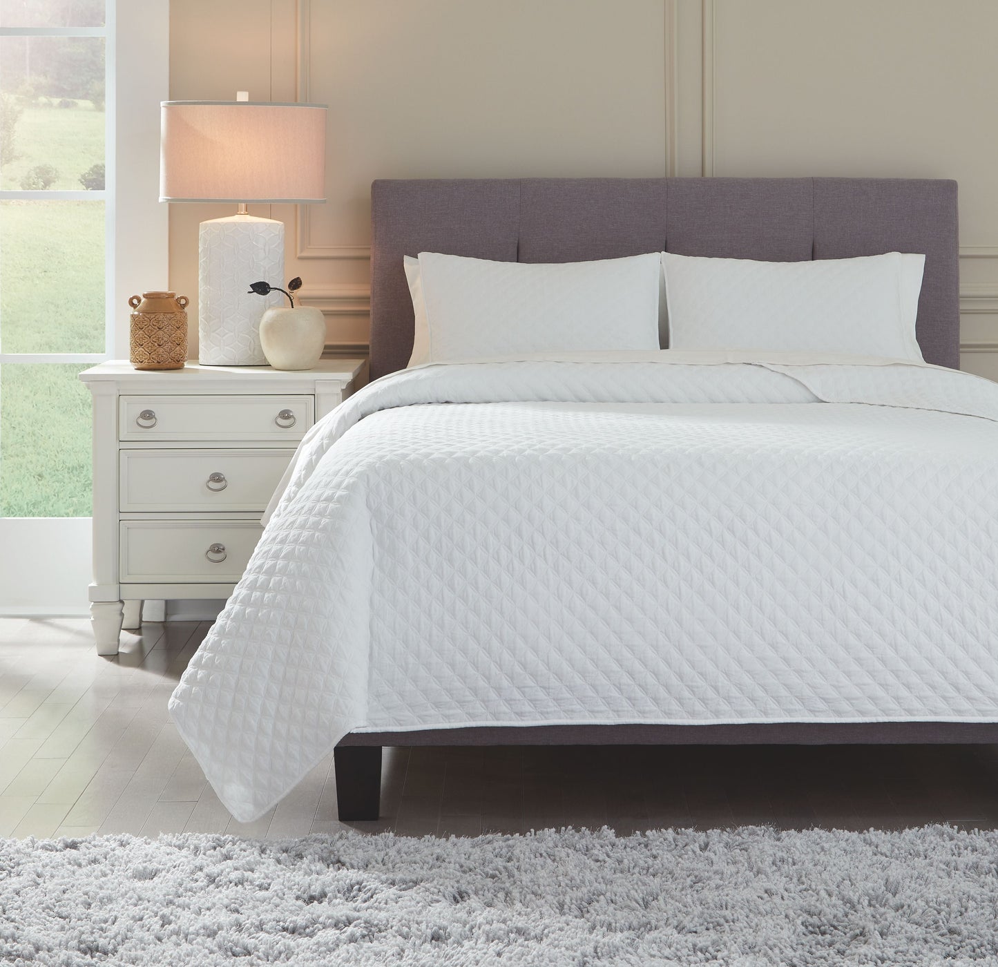 Ryter  Queen/Full Coverlet Set