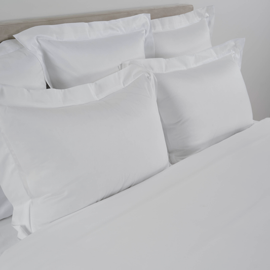 Closeup of  Celso de Lemos Amanda Collection in White Color