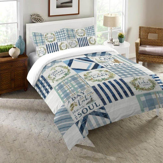 Lakefront Cottage Comforter