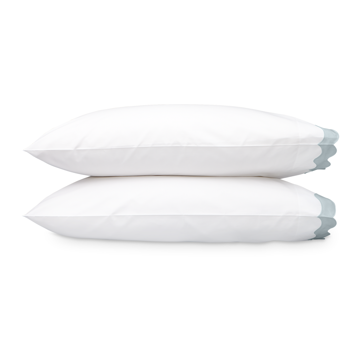 Pair of Pillowcases of Matouk Lorelei Bedding in Pool Color