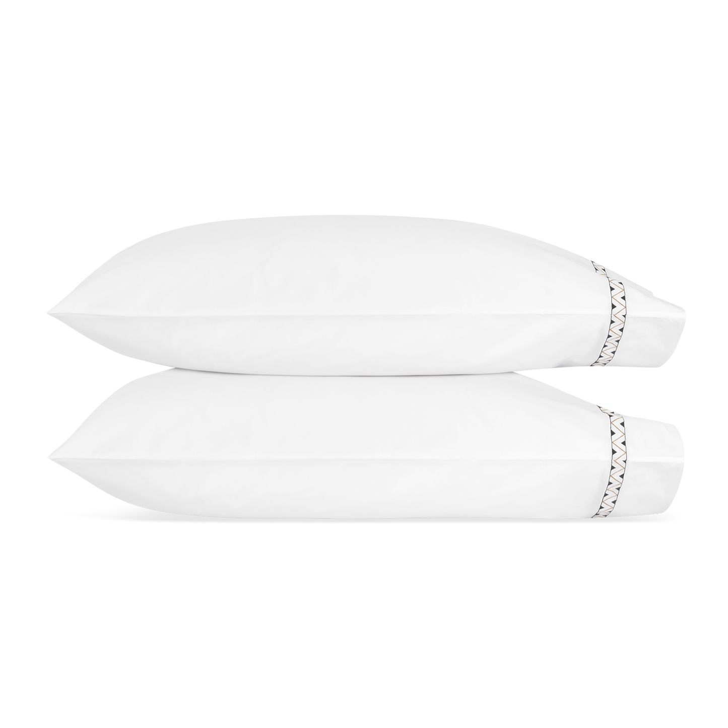 Clear Image of Matouk Schumacher Prado Bedding Pillowcases in Onyx Color