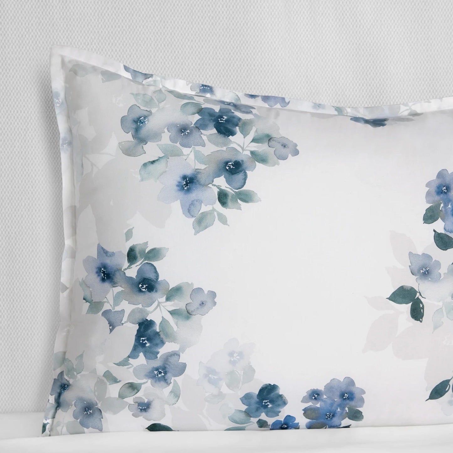 Sham of Sferra Primavera Bedding in Sea Color