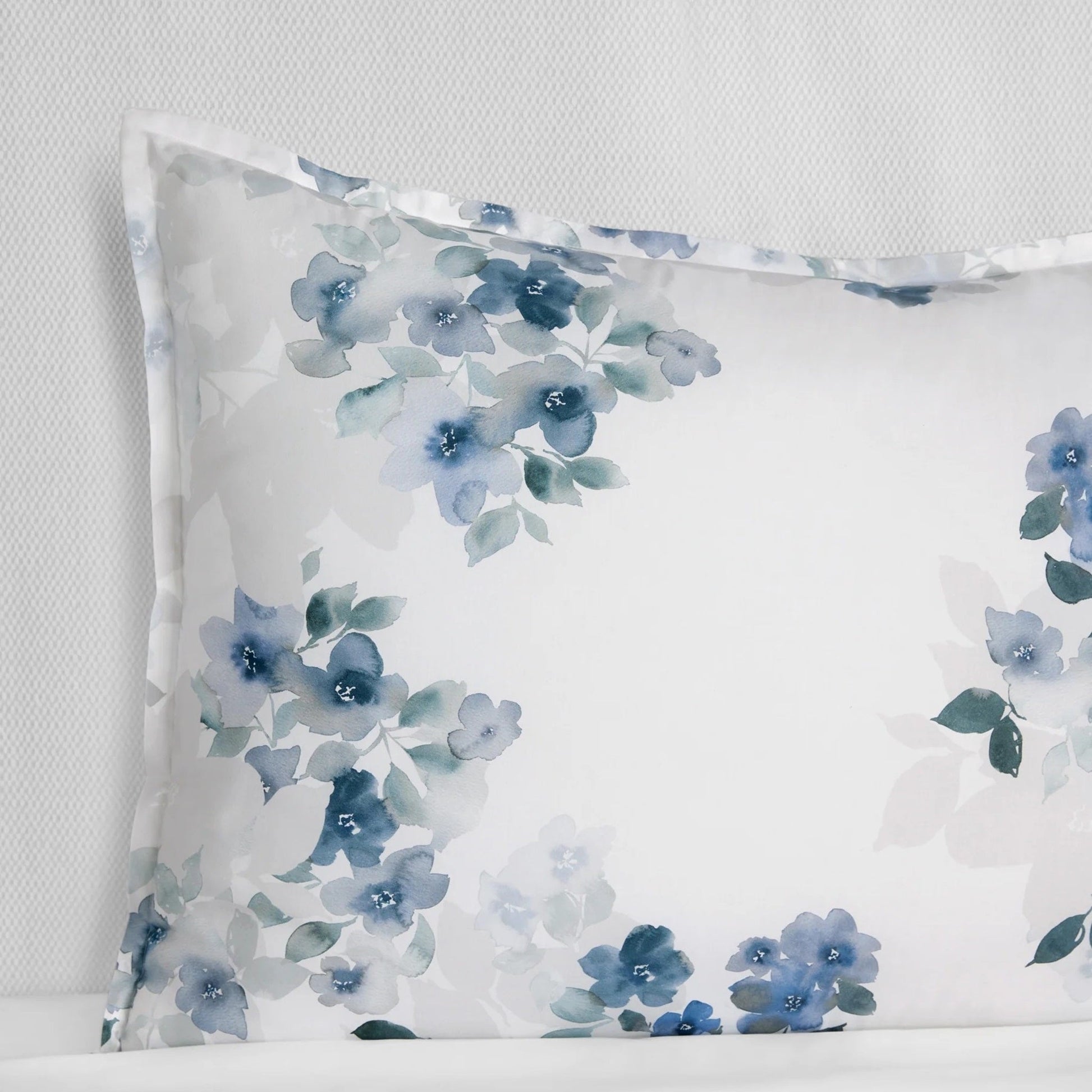 Sham of Sferra Primavera Bedding in Sea Color