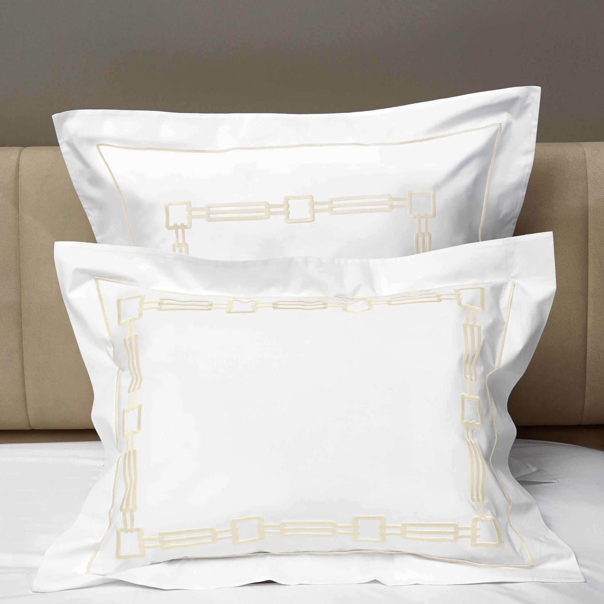 Closeup View of Signoria Retrò Shams in White/Ivory Color