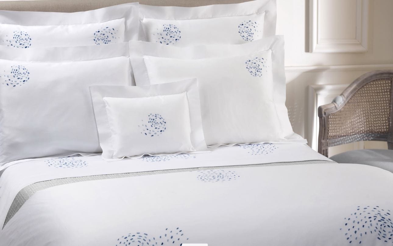 DEA Embroidered Linens; Solidea