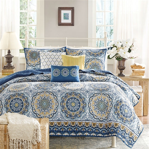 Queen size 6-Piece Blue Floral Pattern