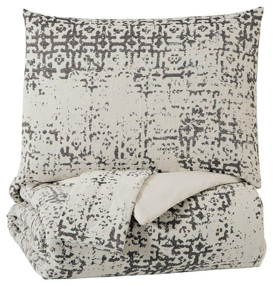 Addey  Queen Comforter Set